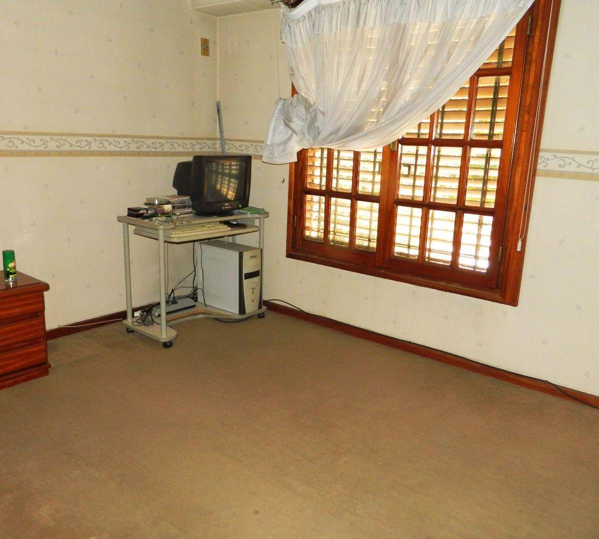 Foto de Oportunidad! valor m2 u$s 1.025 venta casa 6 amb Caballito, imagen 2