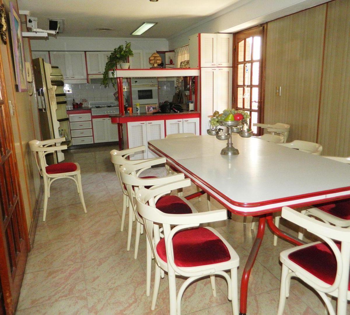 Foto de Oportunidad! valor m2 u$s 1.025 venta casa 6 amb Caballito, imagen 4