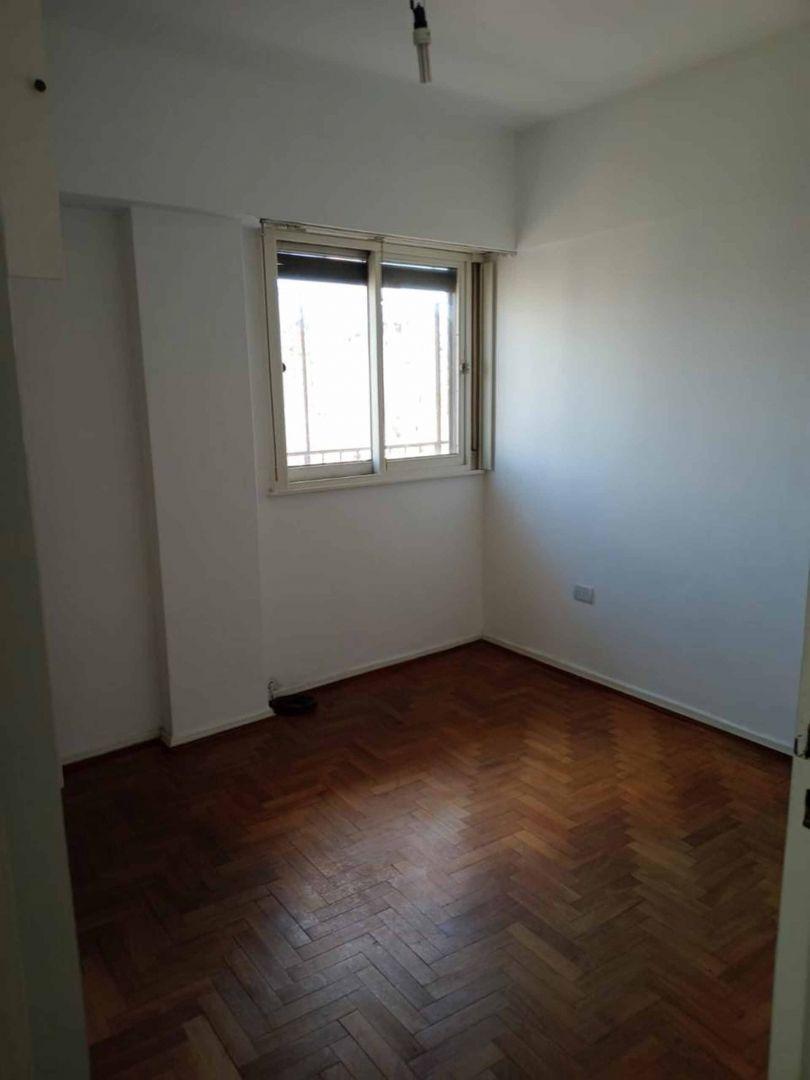 Venta de Departamento 4 Ambientes en Balvanera 5