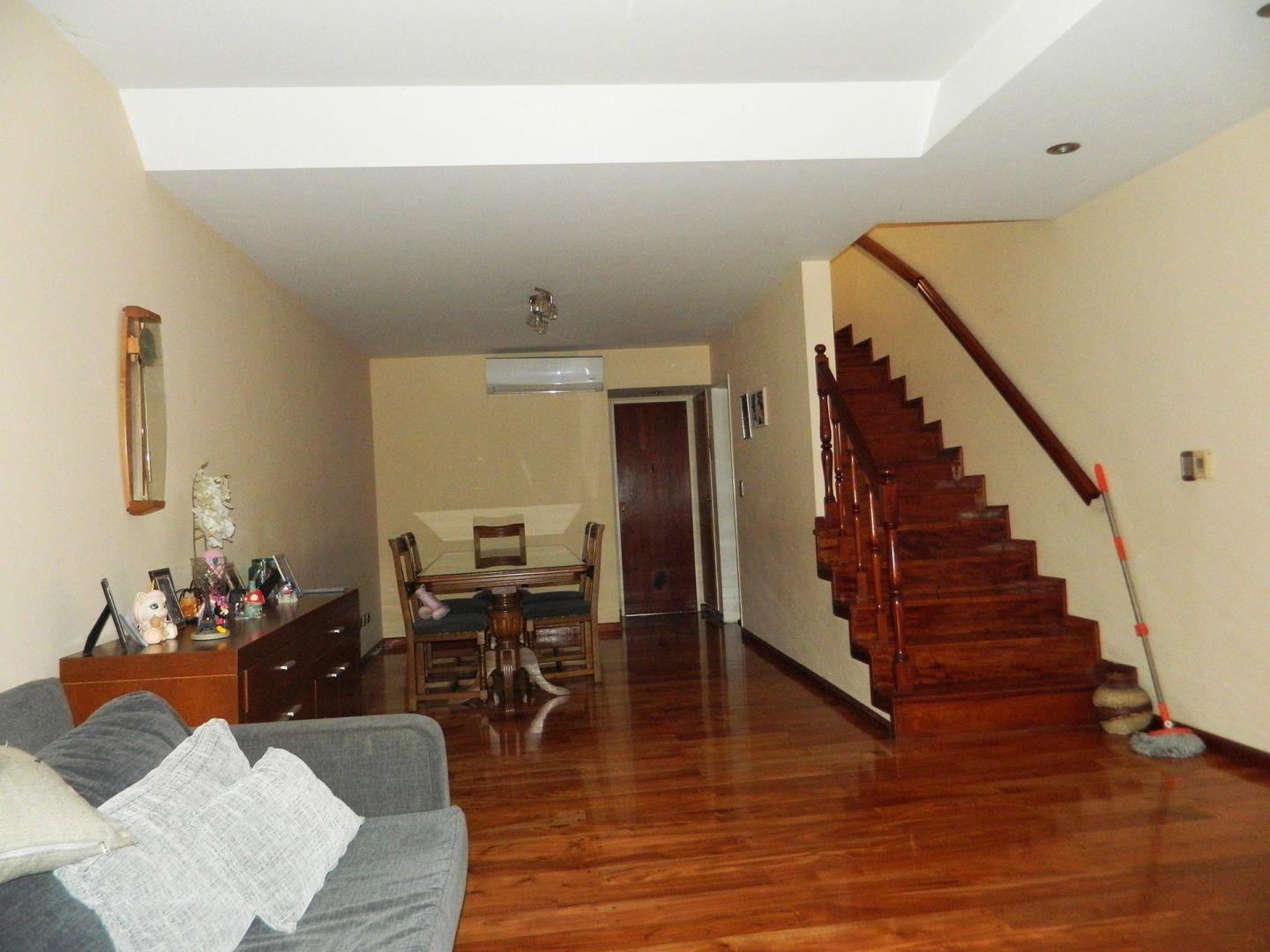 venta triplex de 4 ambientes Belgrano