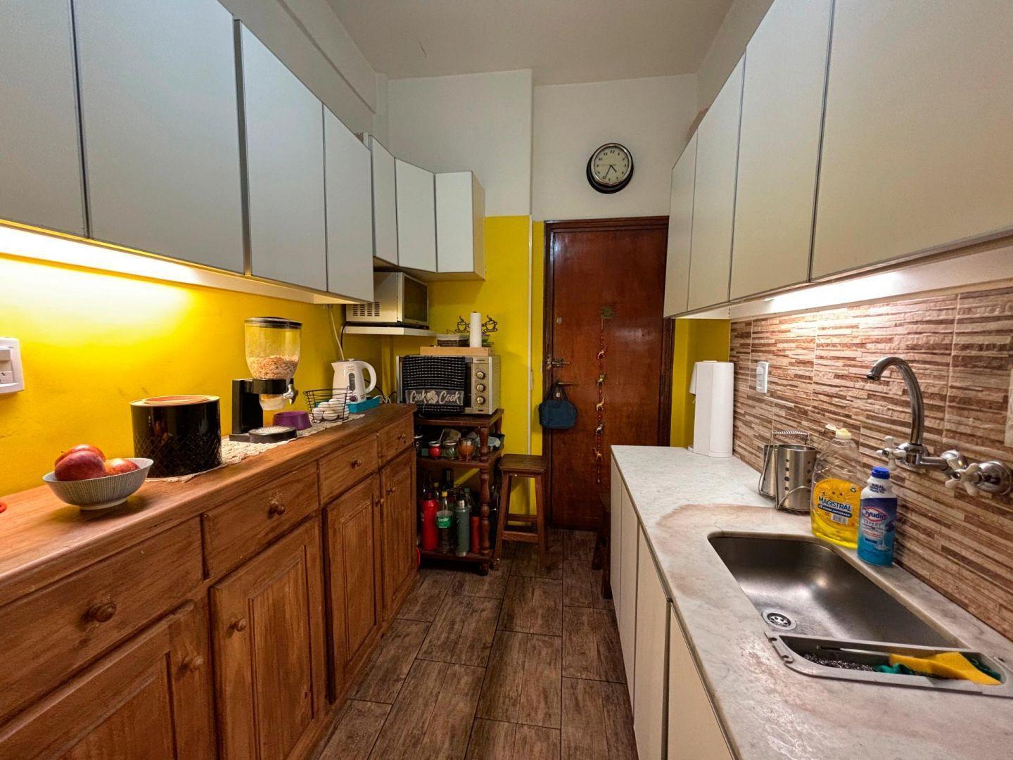 Foto de Hermoso depto de 3 ambientes c/dependencia, reciclado a nuevo, imagen 3