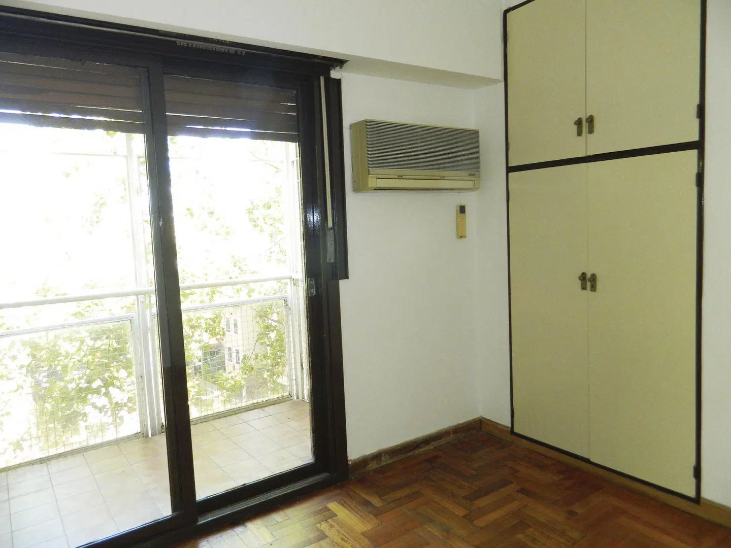 venta 3 ambientes en  Coghlan 3