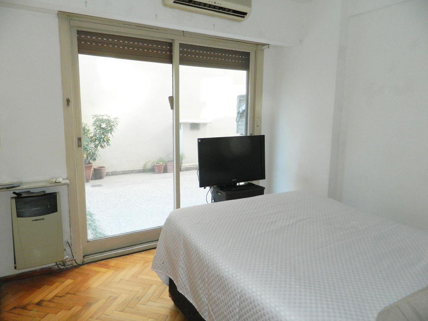 Foto de venta departamento de 3 amb + dep Belgrano, imagen 3