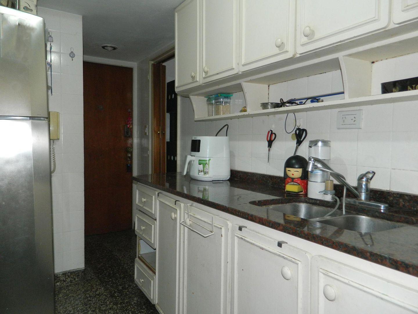 Foto de venta departamento de 3 amb + dep Belgrano, imagen 1