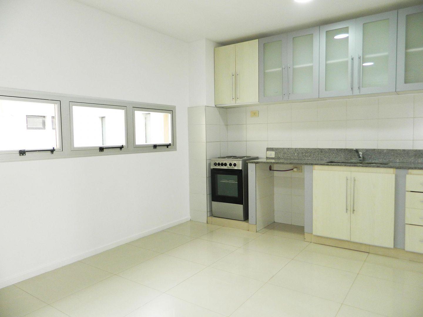 Foto de Alquiler departamento 3 ambientes Belgrano, imagen 2