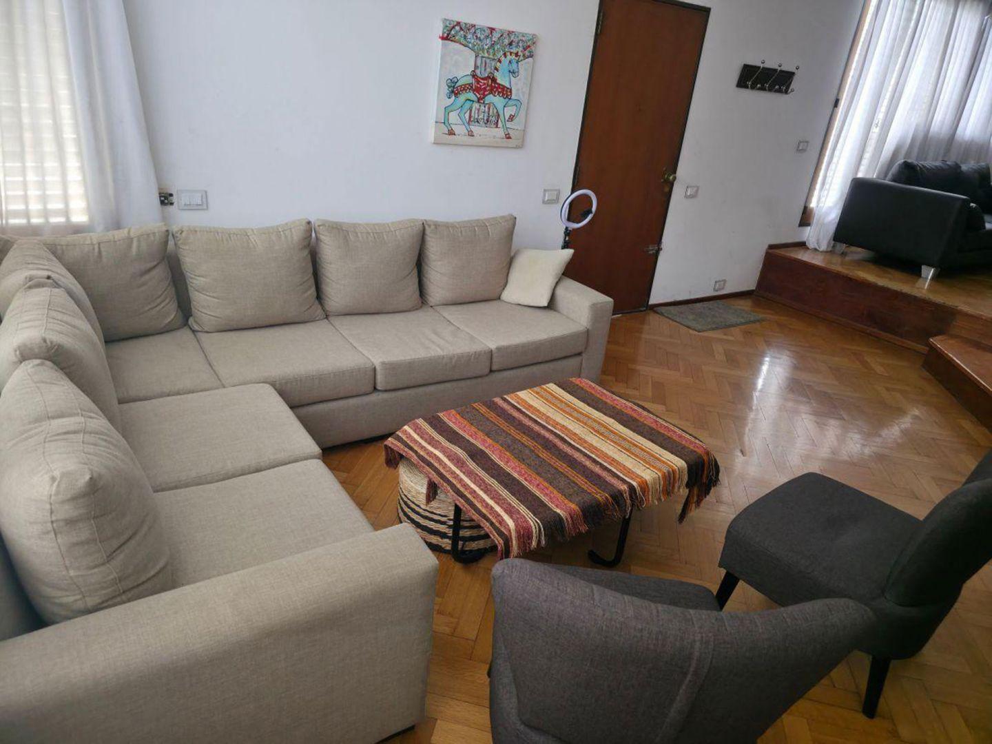 Foto de Venta de Casa 4 Ambientes en Versalles, imagen 1