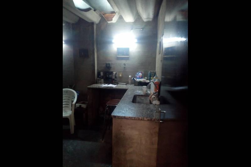 Galpón de 560 m² Ubicado en Esquina en Lomas del Mirador 5