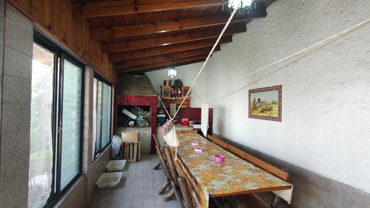 Foto de Casa de 4 ambientes de 10m de frente X 25m de fondo con patio, cochera, imagen 5