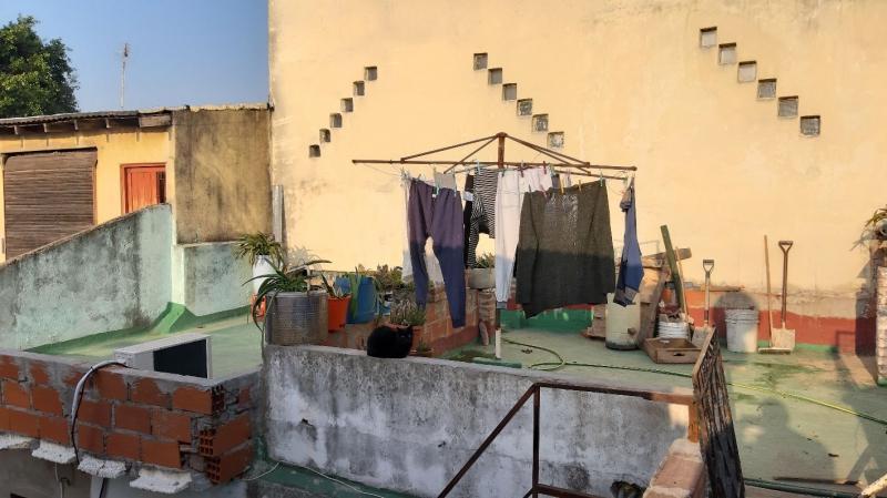 Foto de Ph al fondo con 2 propiedades de 2 ambientes con patio y terraza, imagen 2