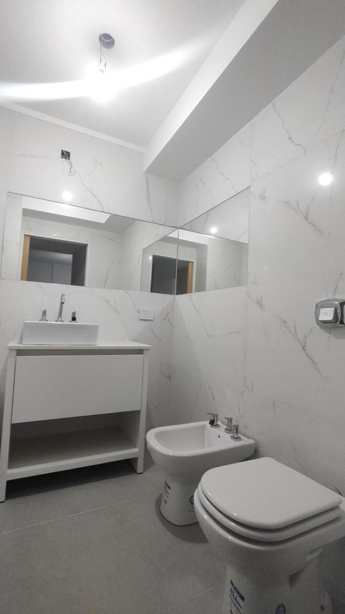Excelente Departamento de 2 Ambientes a Estrenar con Balcón Al Frente 2