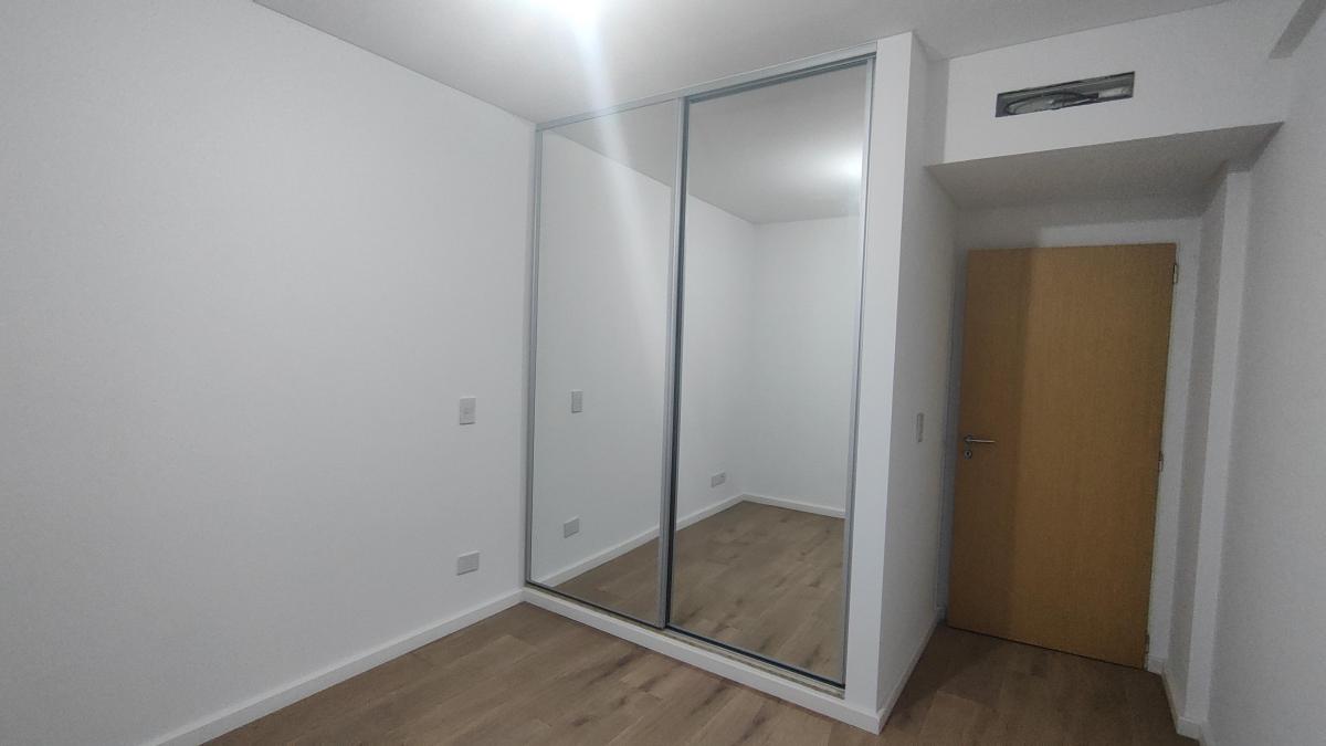 Excelente Departamento de 2 Ambientes a Estrenar con Balcón Al Frente 3