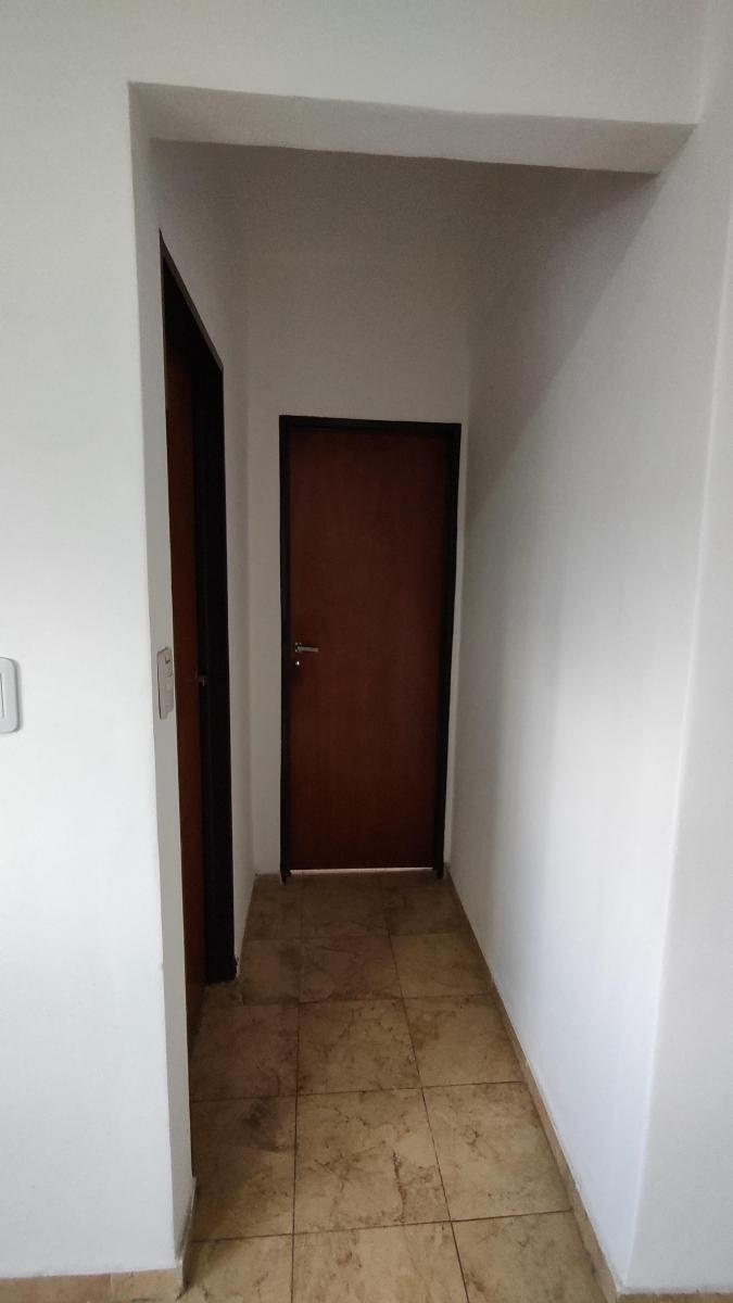 Foto de Departamento de 2 ambientes en primer piso ubicado en esquina, imagen 2