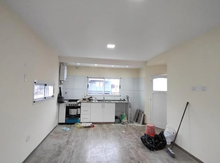 Excelente departamento a ESTRENAR de 3 ambientes en primer piso con balcón 5