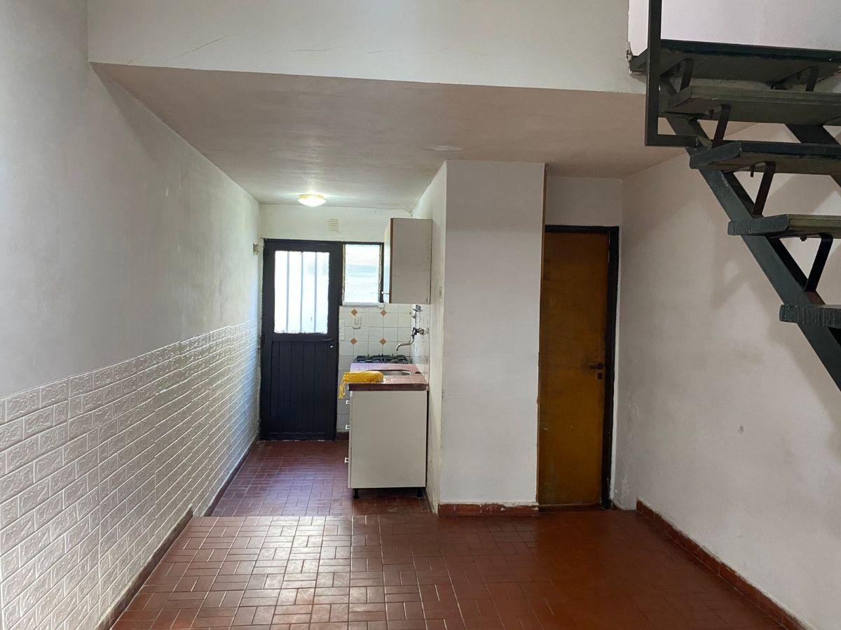 Foto de Dúplex de 2 ambientes interno con patio, imagen 2