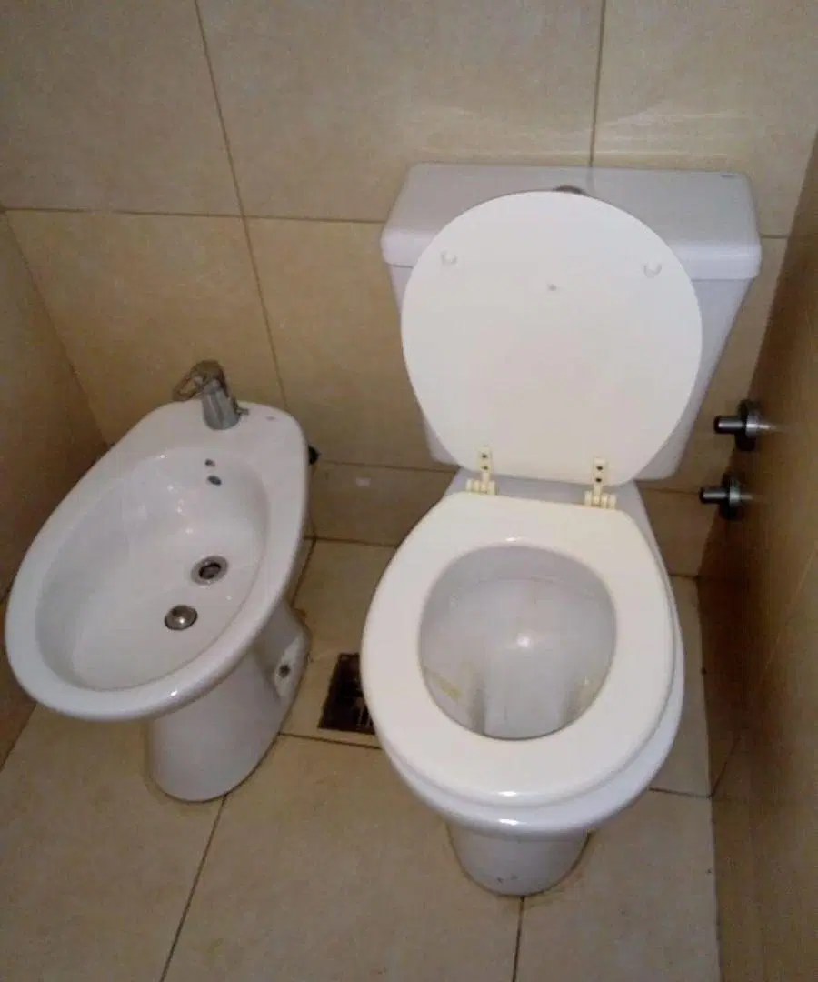 Excelente departamento monoambiente en cuarto piso en Avenida Olivera 4