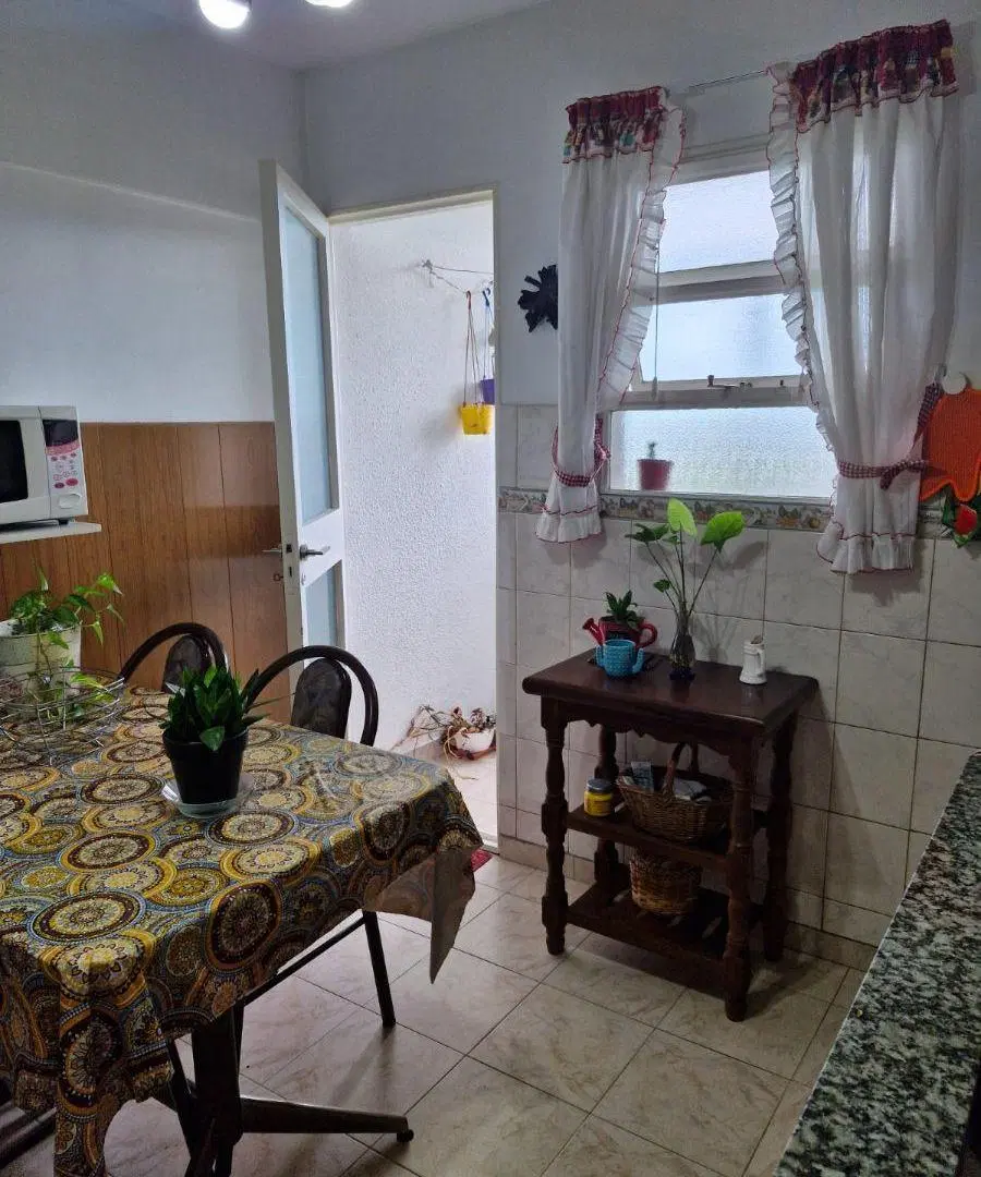 Excelente departamento 4 ambientes 5