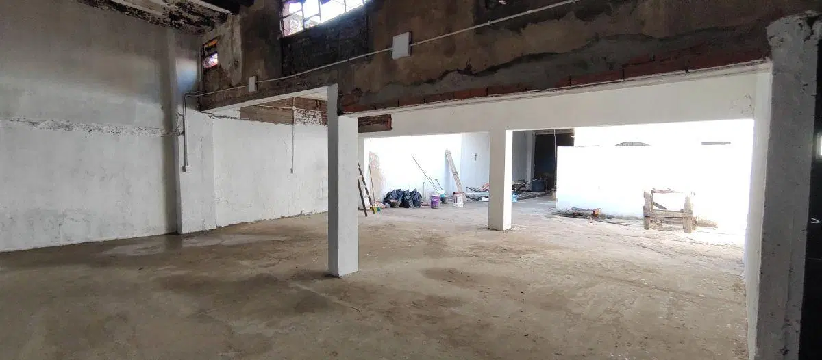 Galpón de 100m² cubiertos y 30m² descubiertos 3