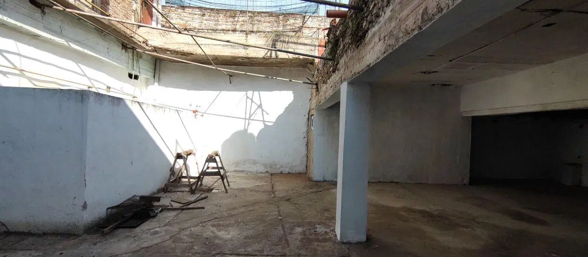 Galpón de 100m² cubiertos y 30m² descubiertos 5