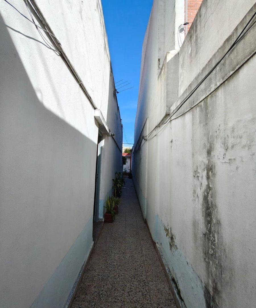 Foto de Casa con 2 propiedades de 3 Ambientes ideal para 2 familias, imagen 2