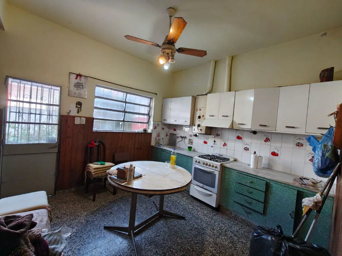 Casa con 2 propiedades de 3 Ambientes ideal para 2 familias 3