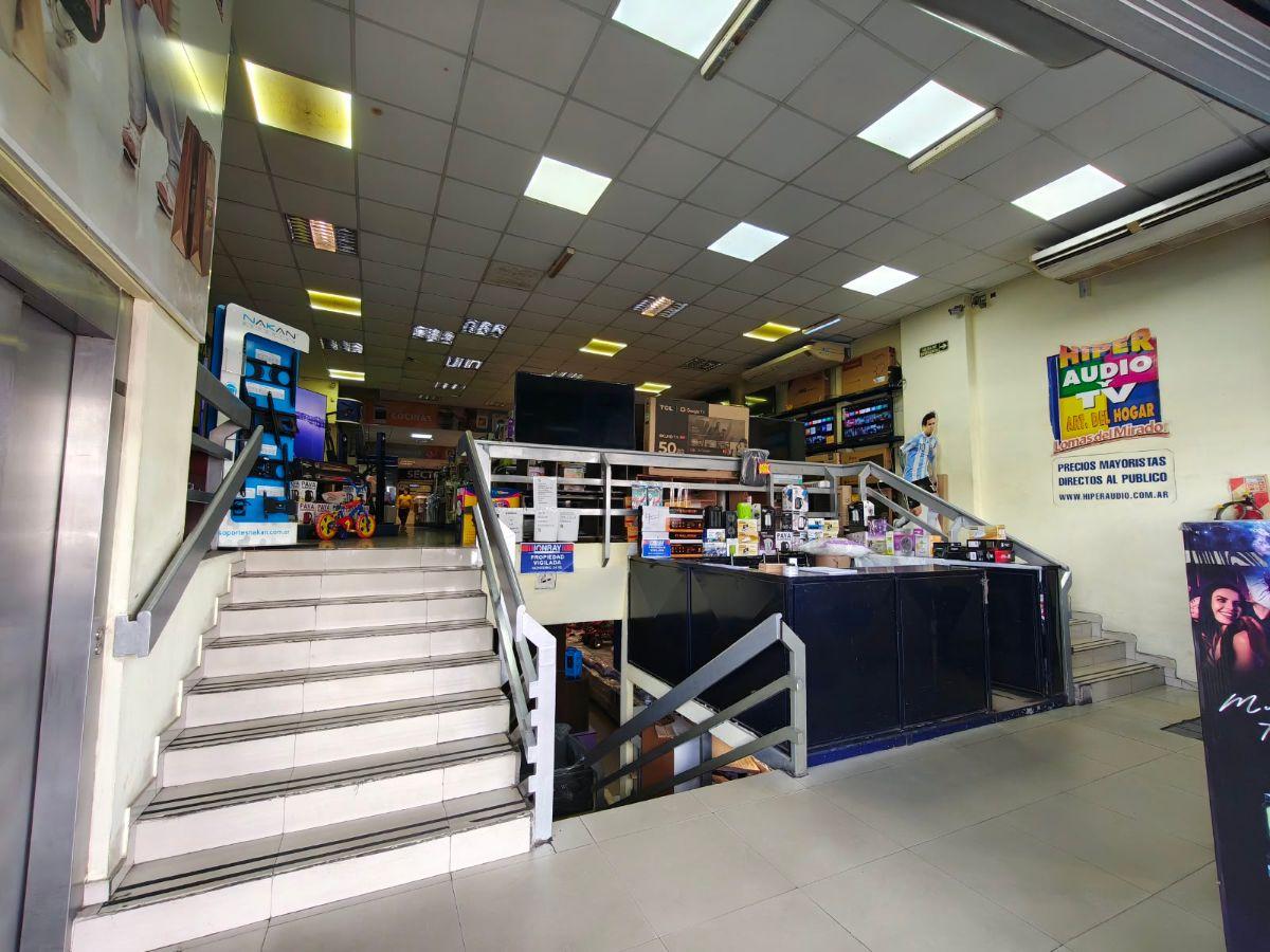 Foto de Excelente local comercial de 740m² cubiertos en Avenida Juan Manuel de, imagen 1
