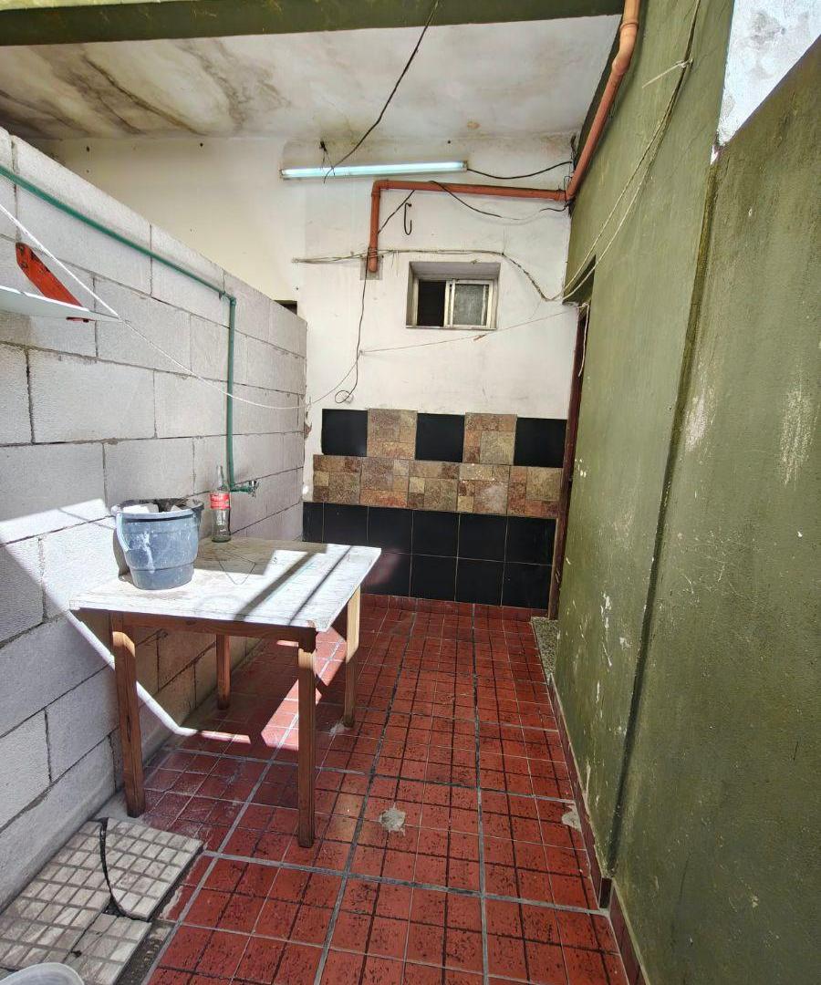 Foto de PH de 2 ambientes por pasillo con patio, imagen 2