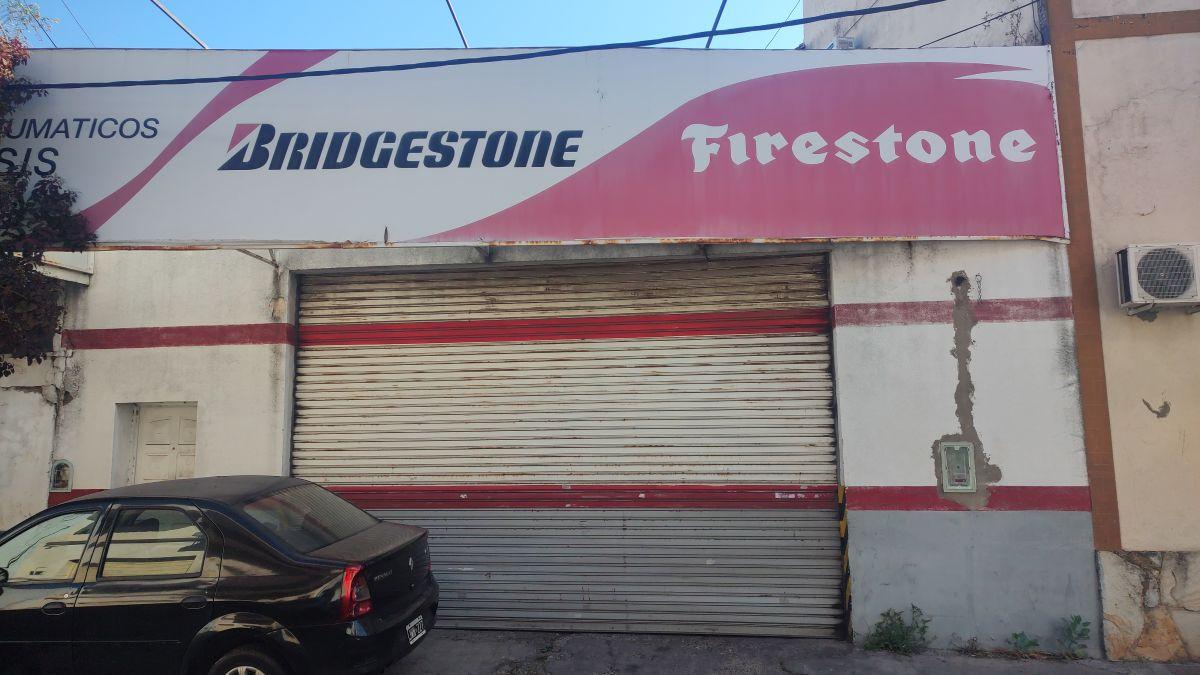 Foto de Galpón de 182m² cubiertos en terreno lote propio, imagen 1