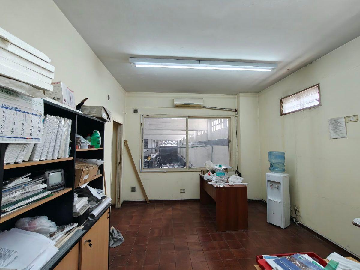 Foto de Gran galpón de 1020m² cubiertos, 2 galpones de 8,66 X 37,06, imagen 5