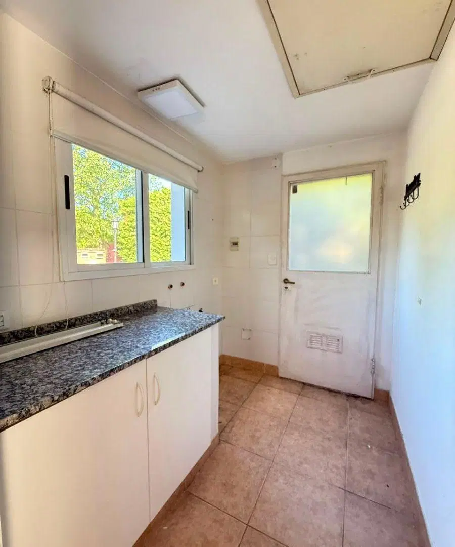 Casa en venta en UNA PLANTA sobre terreno de 1000 m² y 160 m² cubiertos. 8
