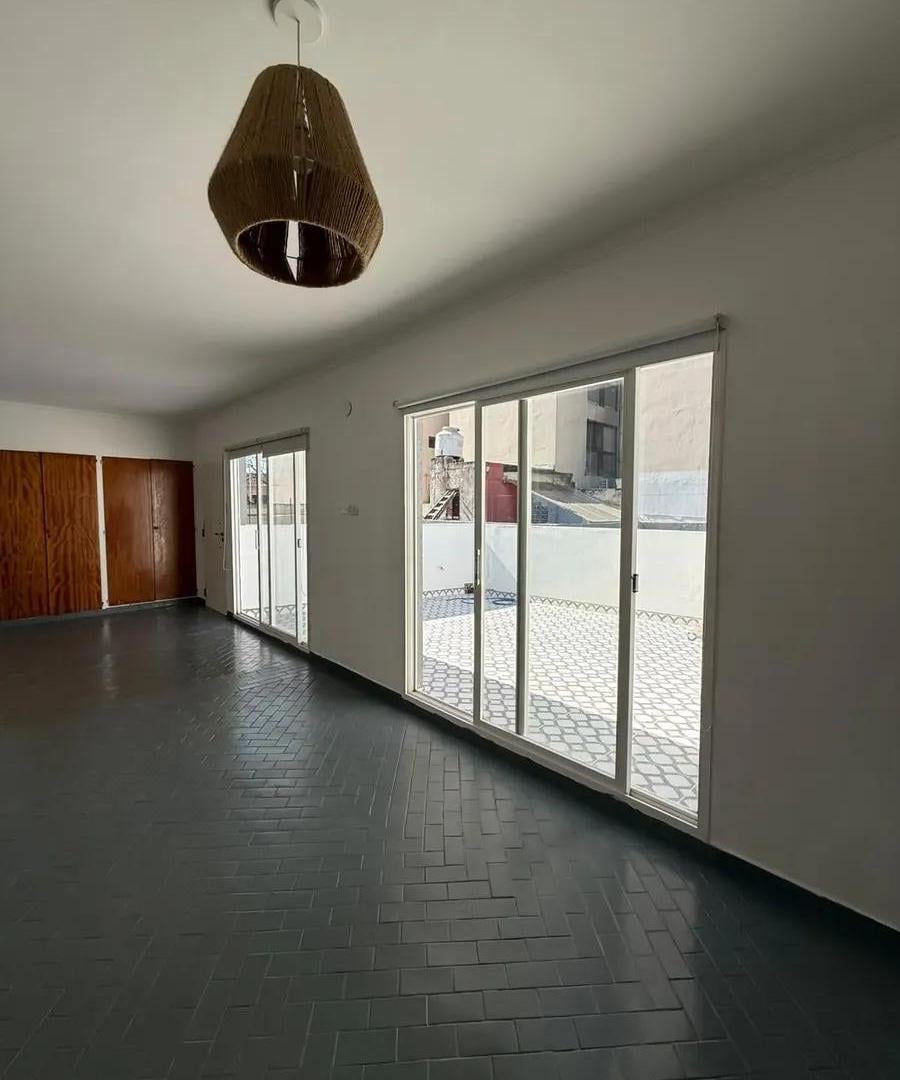 Foto de excelente PH 1 piso por esclera, imagen 3