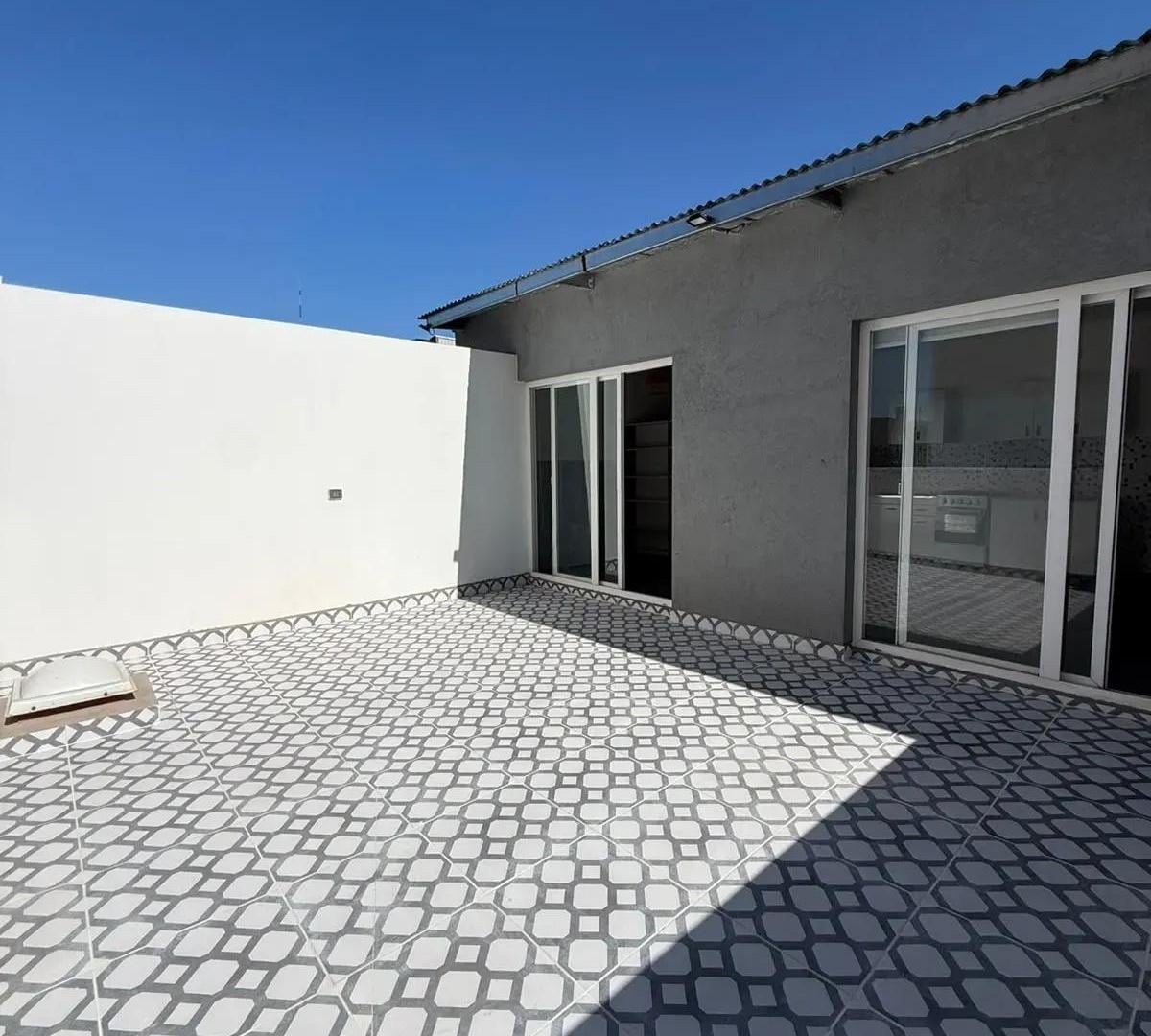 Foto de excelente PH 1 piso por esclera, imagen 5