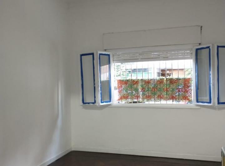 CENTRO DE LANUS ESTE, APTO USO COMERCIAL, PROFESIONAL ó VIVIENDA!!