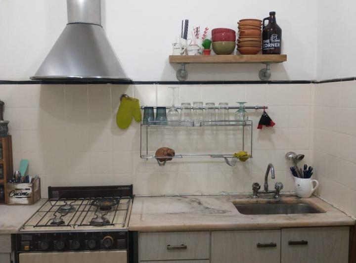 CENTRO DE LANUS ESTE, APTO USO COMERCIAL, PROFESIONAL ó VIVIENDA!!