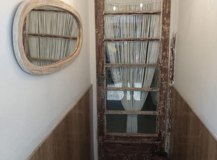 CENTRO DE LANUS ESTE, APTO USO COMERCIAL, PROFESIONAL ó VIVIENDA!!