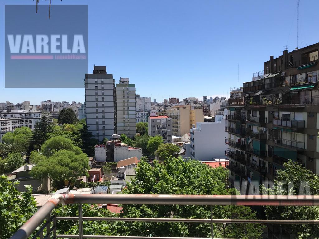Av. Diaz Vélez 4600 P.9° Se vende C/RENTA- 2 amb. Fte. c/balcón. Cochera fija-cub. Amenities. Parque