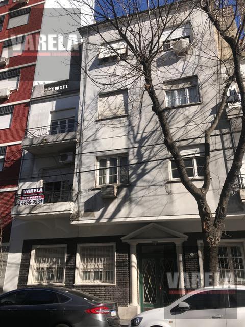 San José 900 Piso1 Constitución 3 Amb. Al Frente con Balcón. Bajas Expensas. 1