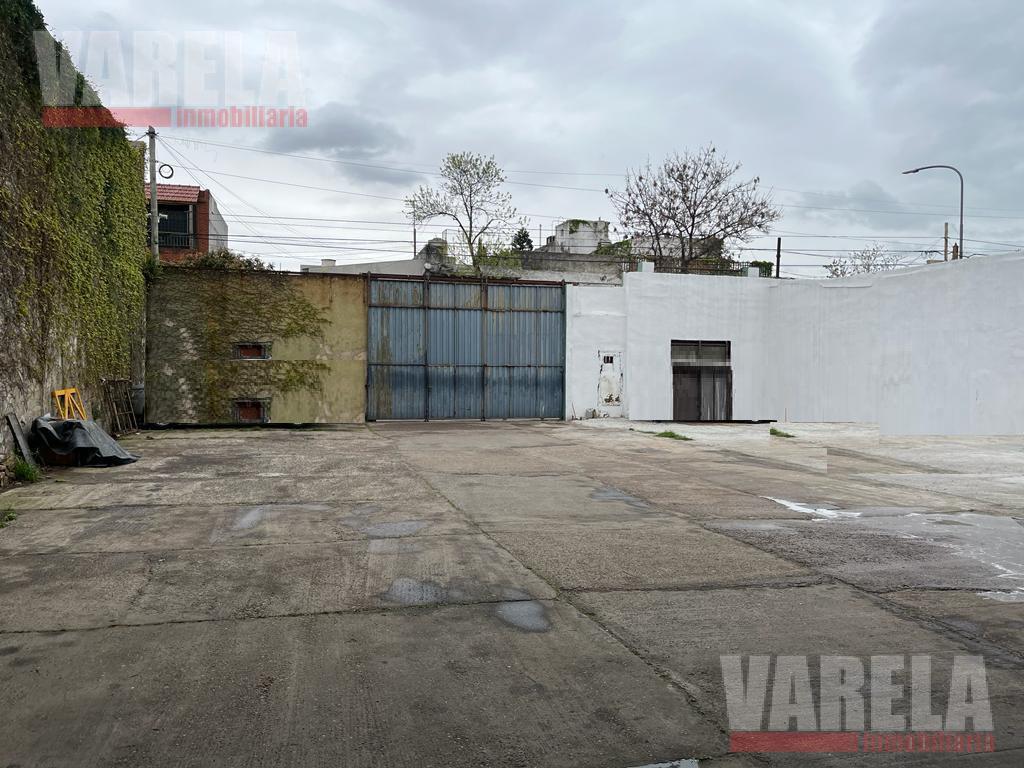 Galpón en Barracas: Santa Maria del Buen Aire 600 Doble Frente 20.80 X Fondo 54.71 Mtrs. Mixtura 2. 2