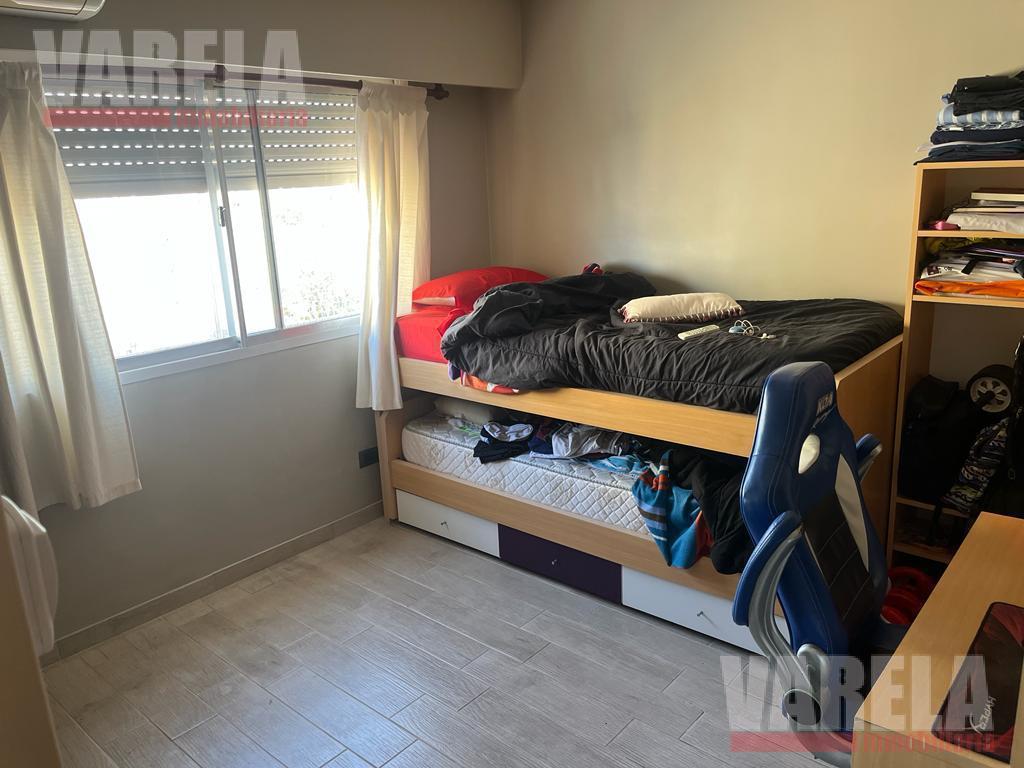 Retasado! J. F Olmos 36 P7 Mo. Semipiso 3 Amb. C/bcón. Baulera T65 m². Muy Luminoso. 2