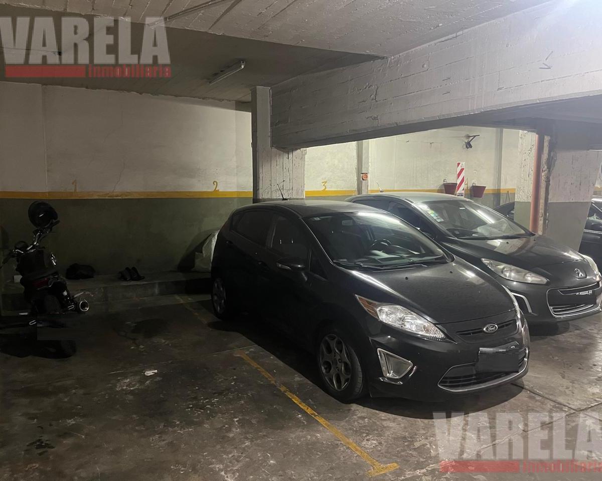 Rosario 39 Venta de Cochera Fija Cubierta E/ Av La Plata y Senillosa. 3