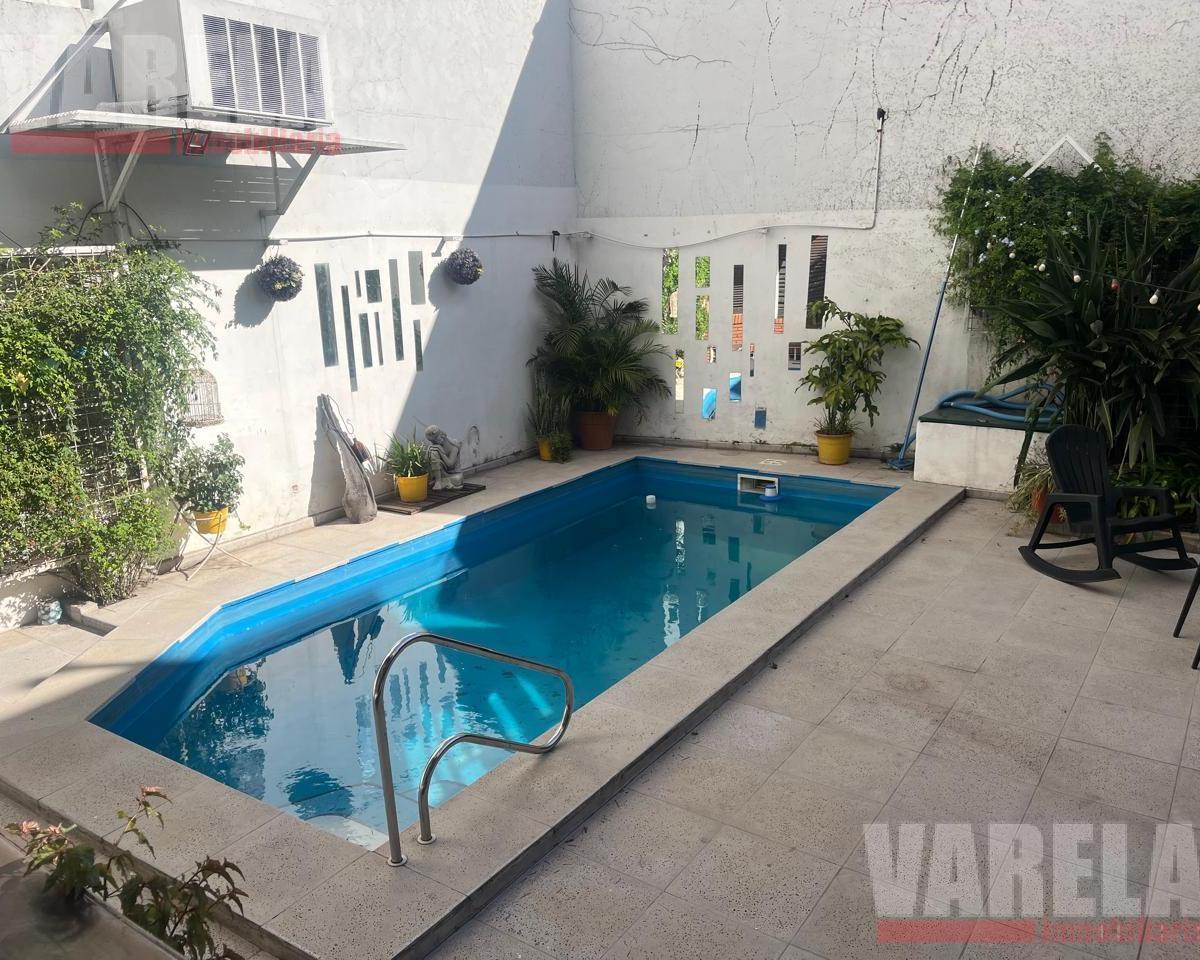 Casa en Venta en Caballito - 3 Plantas - 6 Amb. Patio y Pileta Climatizada U$s 580.000 4