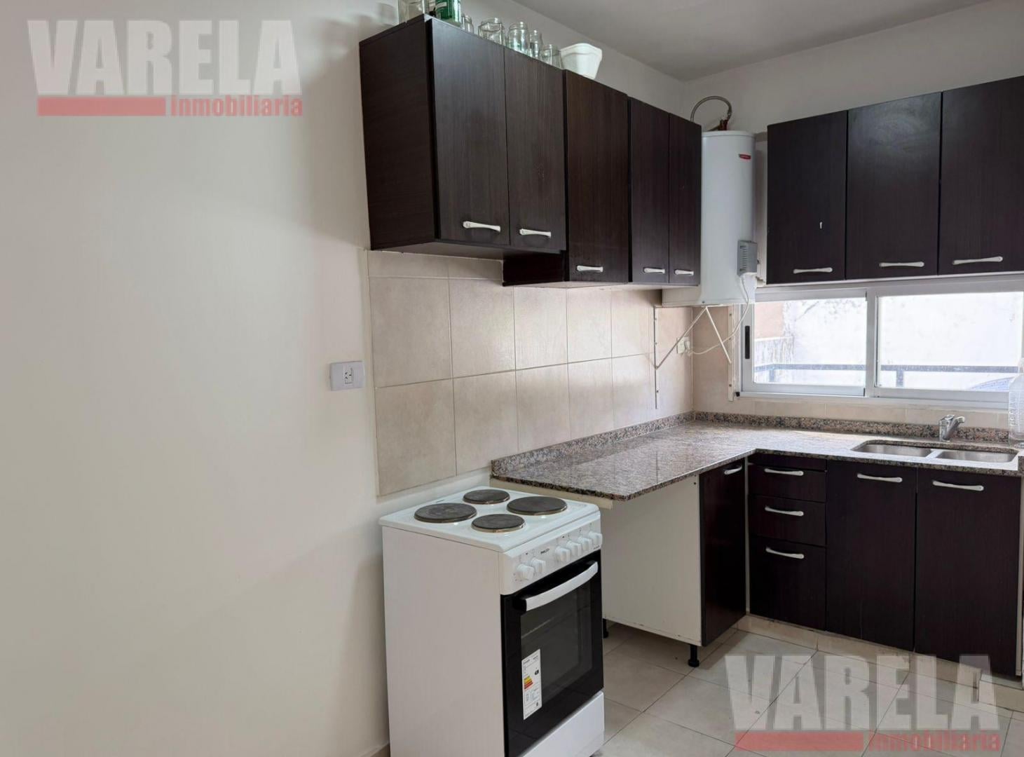 Foto de Departamento en Venta 2 amb. ctfrente c/balcón- SE VENDE C/RENTA, imagen 4
