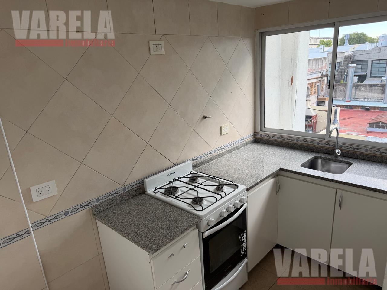 Foto de Departamento en Venta 3 amb. ContraFrente 3° Piso c/Balcón V.Devoto u$s, imagen 3