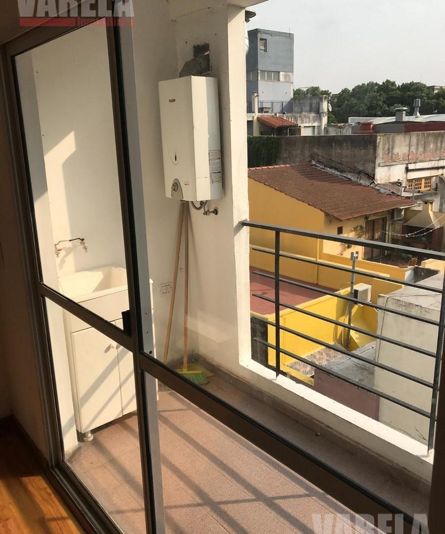 Foto de Departamento en Venta 3 amb. ContraFrente 3° Piso c/Balcón V.Devoto u$s, imagen 4