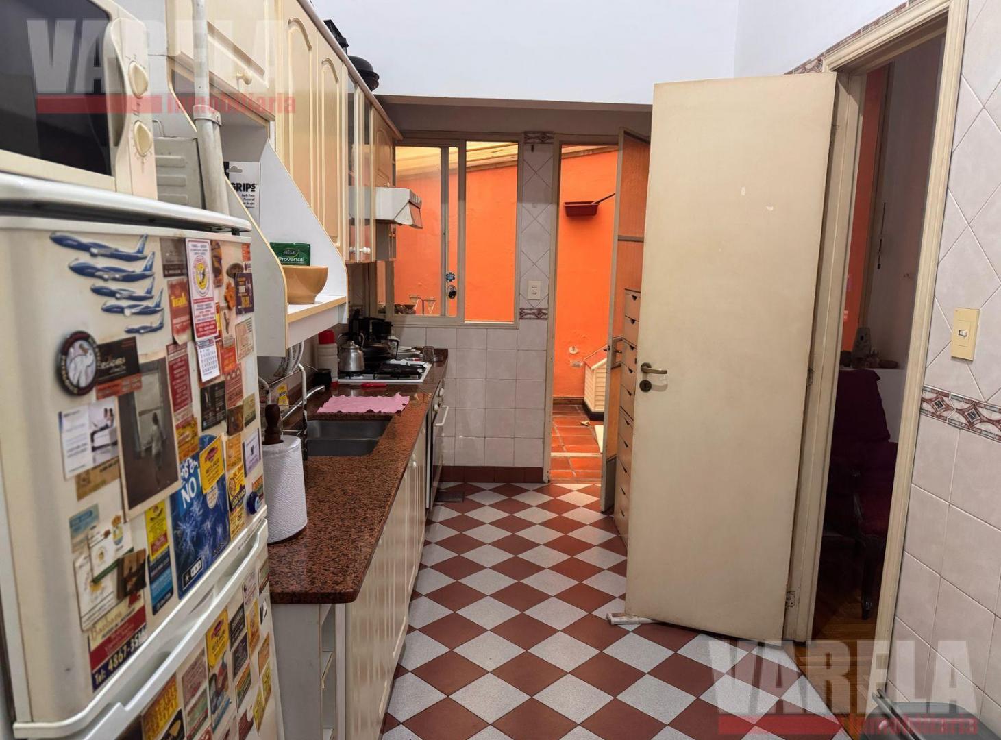 Foto de Departamento en Venta HipolitoYrigoyen 1900 Planta Baja 3Amb Interno, imagen 3