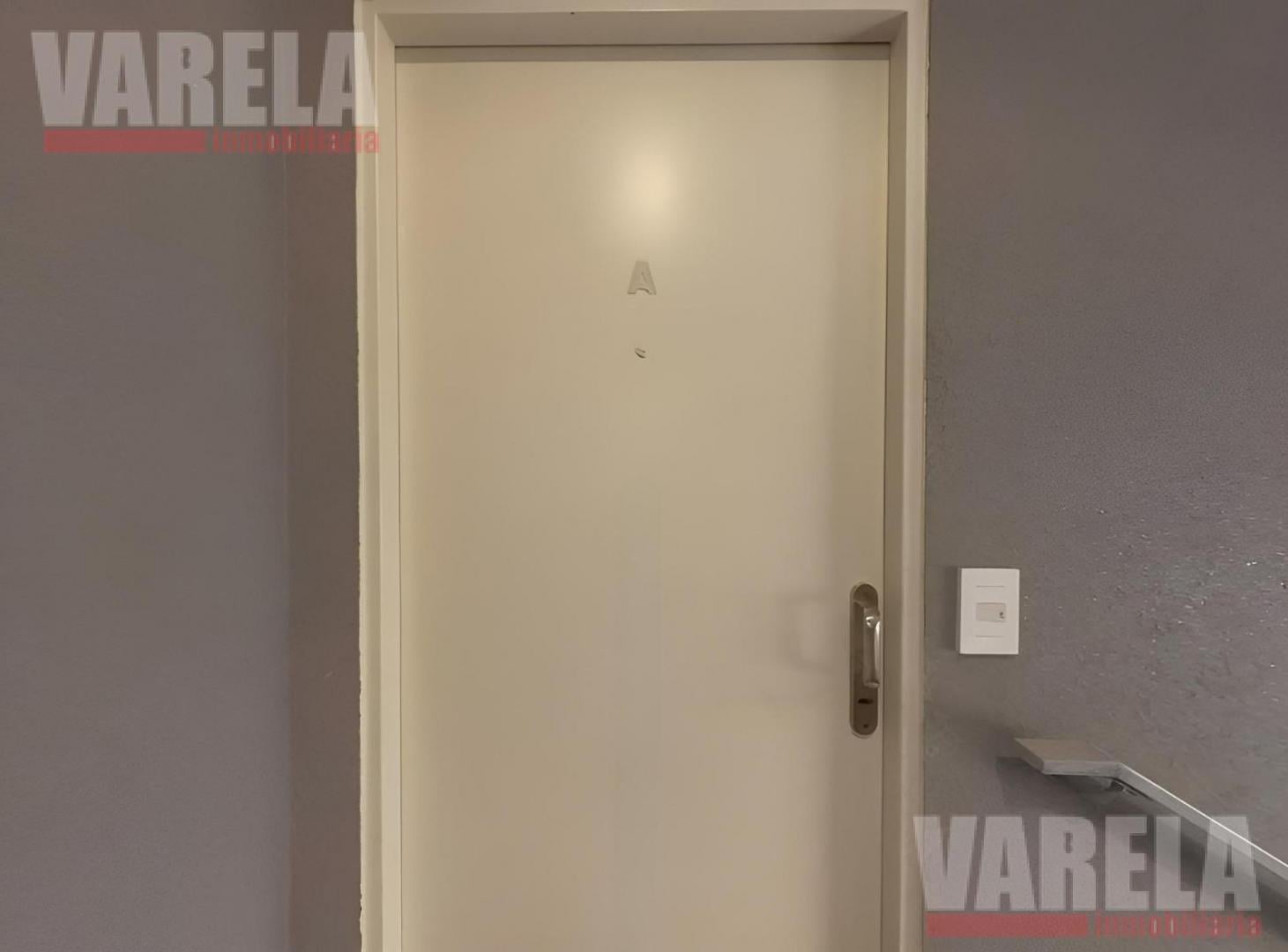 Foto de PH Apto Credito! 4 ambientes Primer Piso. c/baños, patio y Terraza, imagen 3