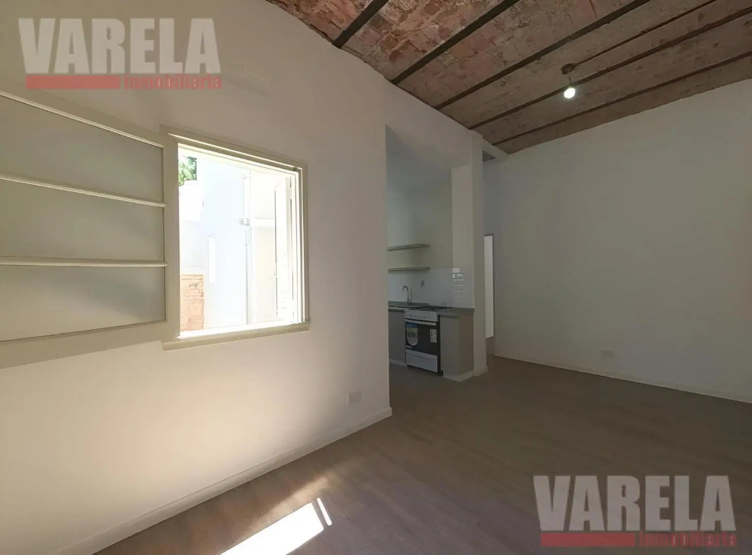 PH Apto credito Reciclado a Nuevo! 3 amb-Primer Piso c/Terraza propia .Bajas Expensas.u$s128.000 3