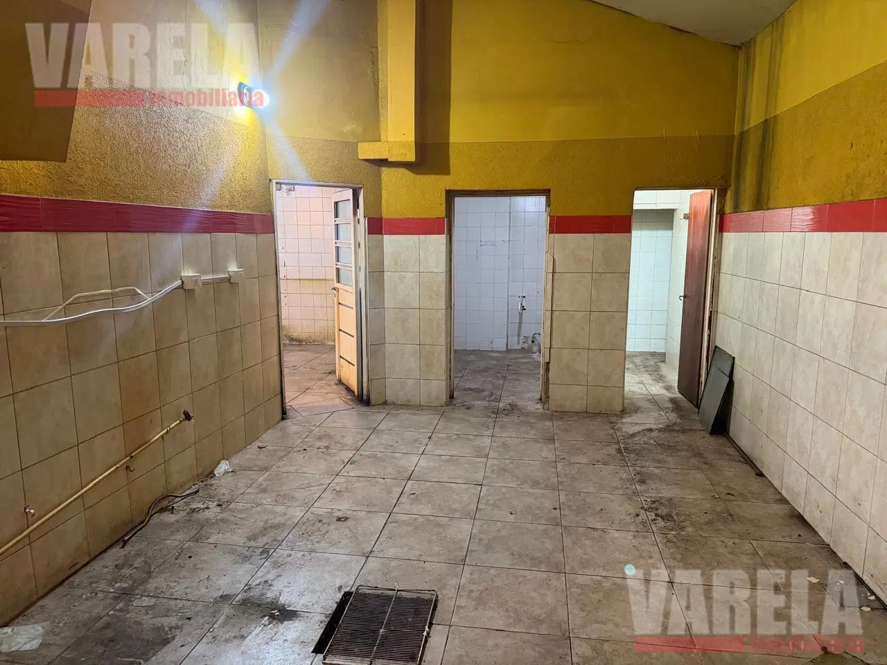Avda. Rivadavia 2900 Once Local en Alquiler frente a Plaza Miserere $4.500.000 8