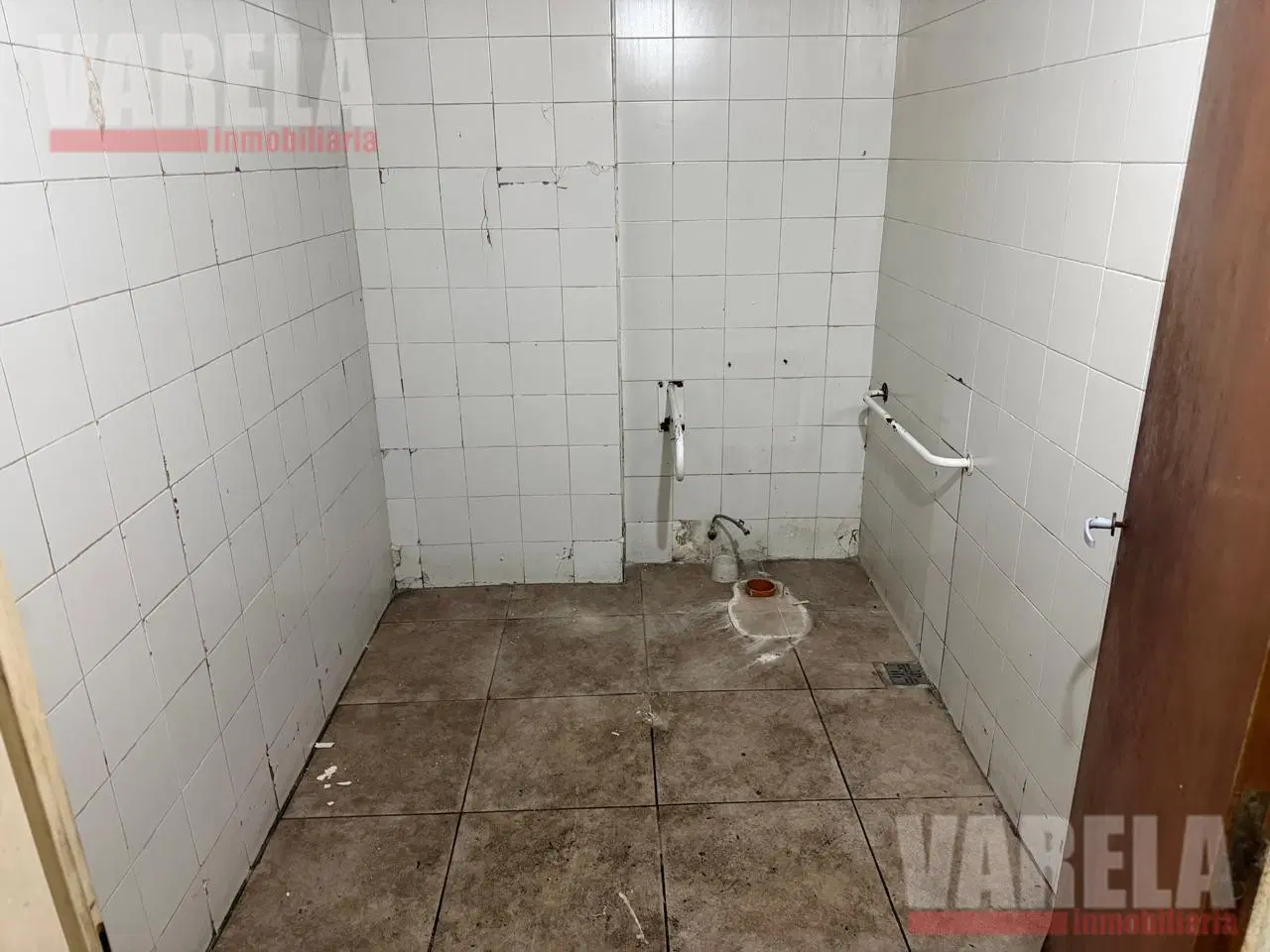 Avda. Rivadavia 2900 Once Local en Alquiler  frente a Plaza Miserere $4.500.000 2