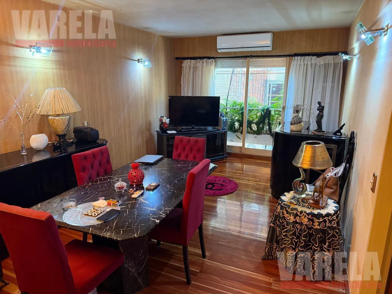 Departamento en Venta 3 amb. en Almagro Av.Corrientes 3900 Piso 5° U$s 148.000 3