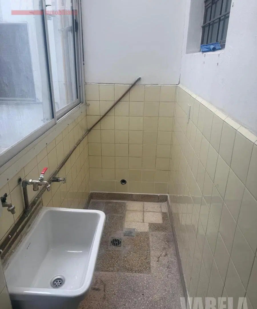 Departamento en Alquiler 3.amb al frente c/Balcón Piso 8° en Almagro Alquiler$1.100.000 3